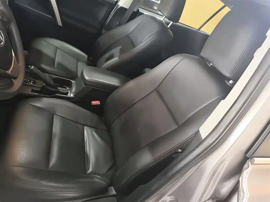 Toyota RAV4 Rongfang 2016 2.0L CVT 2WD Trend (China V) фото 11