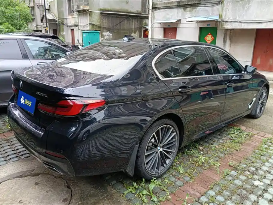BMW 5 Series 2022 Model Second Facelift 530Li Leading M Sport Package фото 3