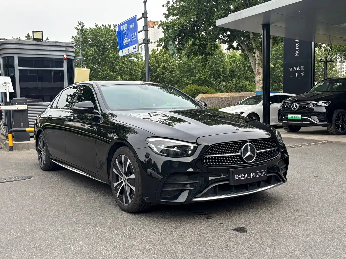 Mercedes-Benz E-Class New Energy 2022 Facelift E 350 e L Plug-in Hybrid Sport Sedan фото 5