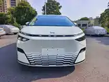 Фото 3 - XPeng X9