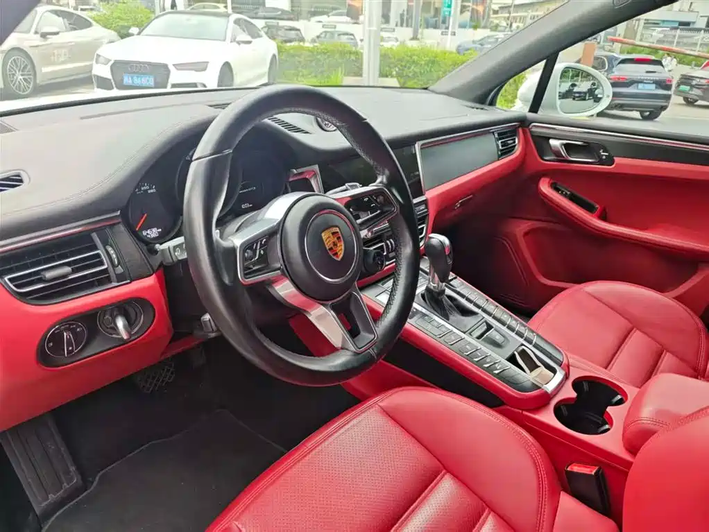 Porsche Macan 2020 Macan GTS 2.9T фото 9