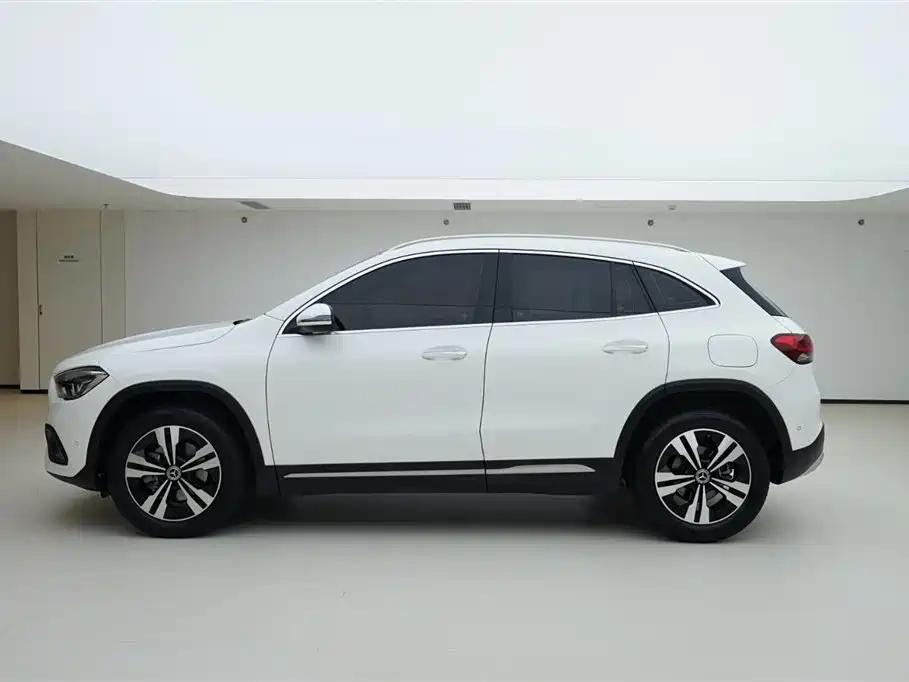 Mercedes-Benz GLA 2022 Facelift GLA 200 фото 5