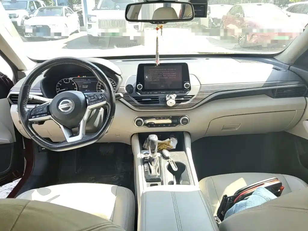 صورة 10 - Nissan Teana