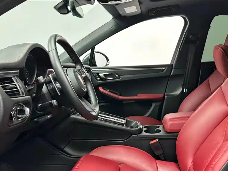 Porsche Macan 2023 Macan 2.0T фото 12