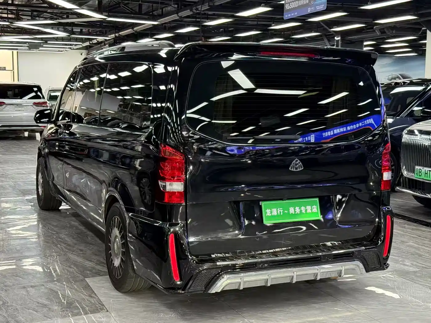 Mercedes-Benz Vito 2020 2.0T Elite Edition (9-seater) фото 12