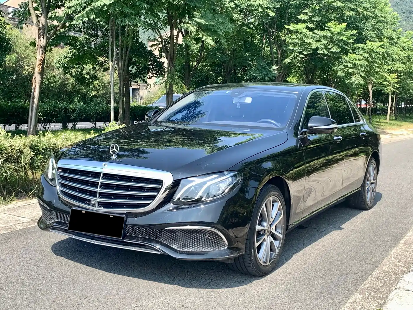 Mercedes-Benz E-Class 2018 E 200 L фото 2