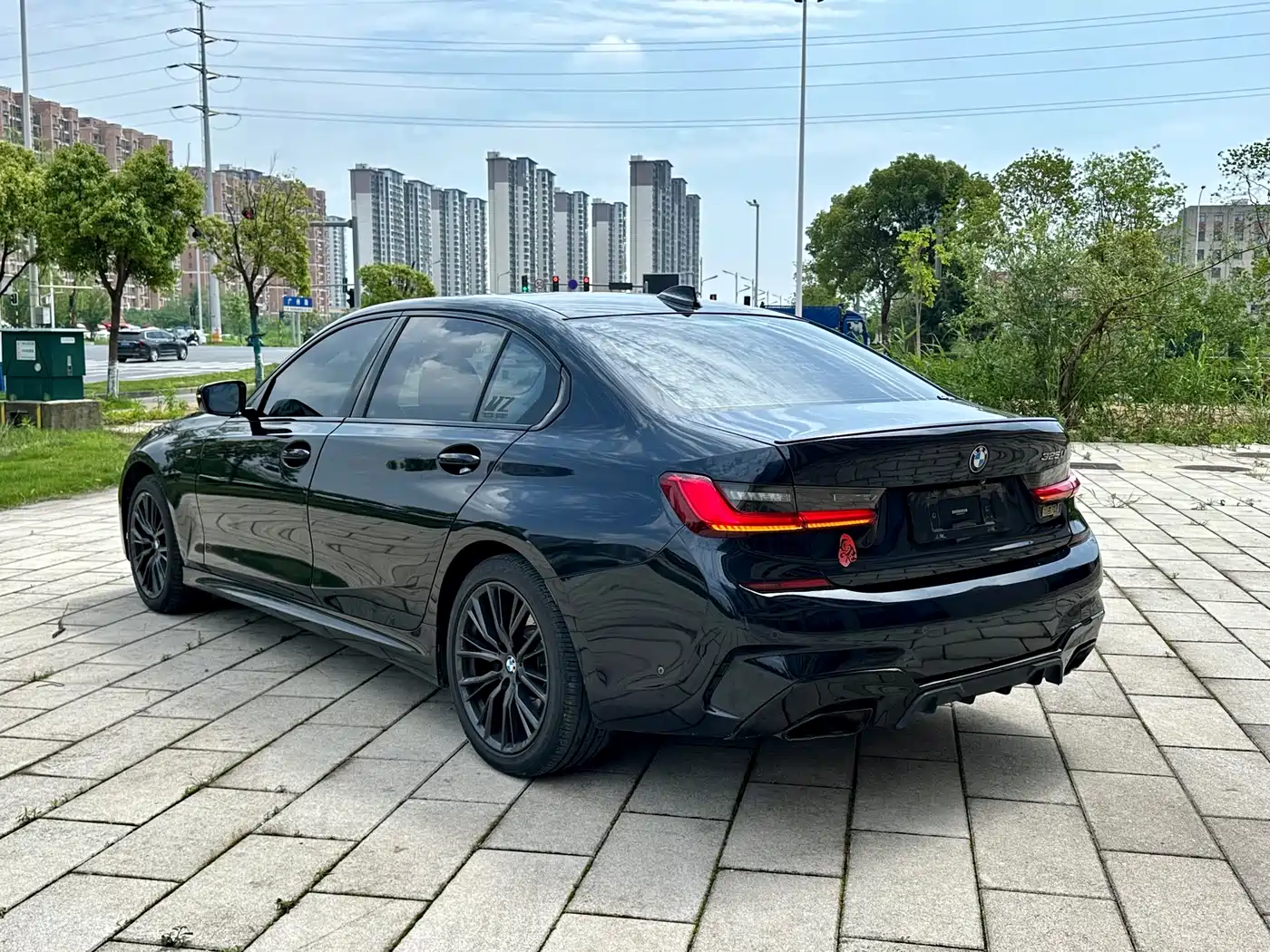 BMW 3 Series 2020 325Li M Sport Black Night Package фото 6