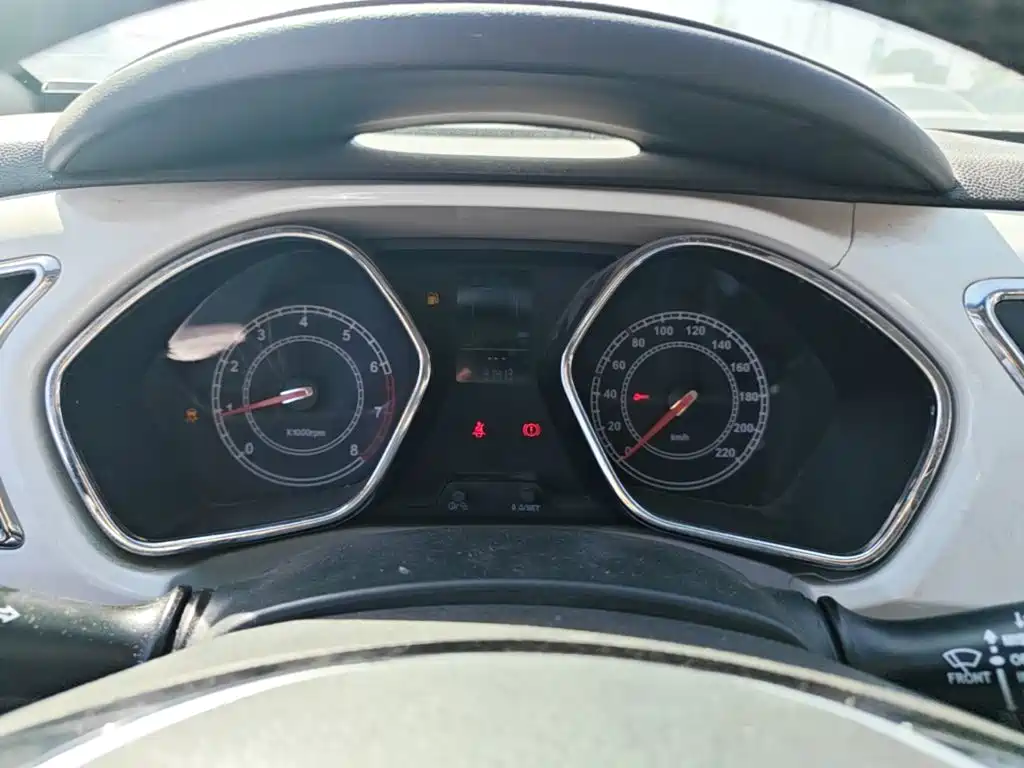 JAC Refine S2 2015 2015 1.5L Manual Luxury