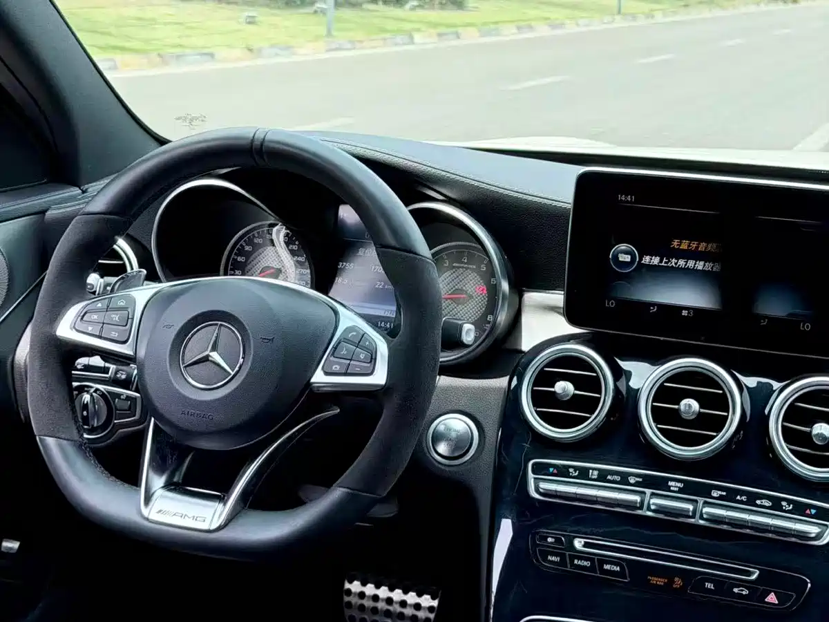 Mercedes-Benz C-Class AMG 2015 AMG C 63 фото 6