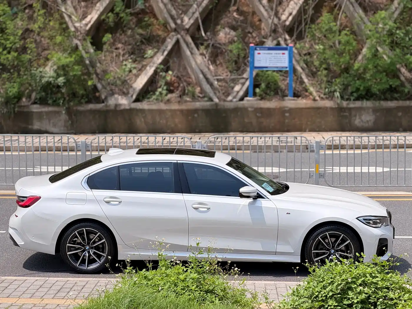 BMW 3 Series 2021 Facelift 325Li M Sport Package фото 4