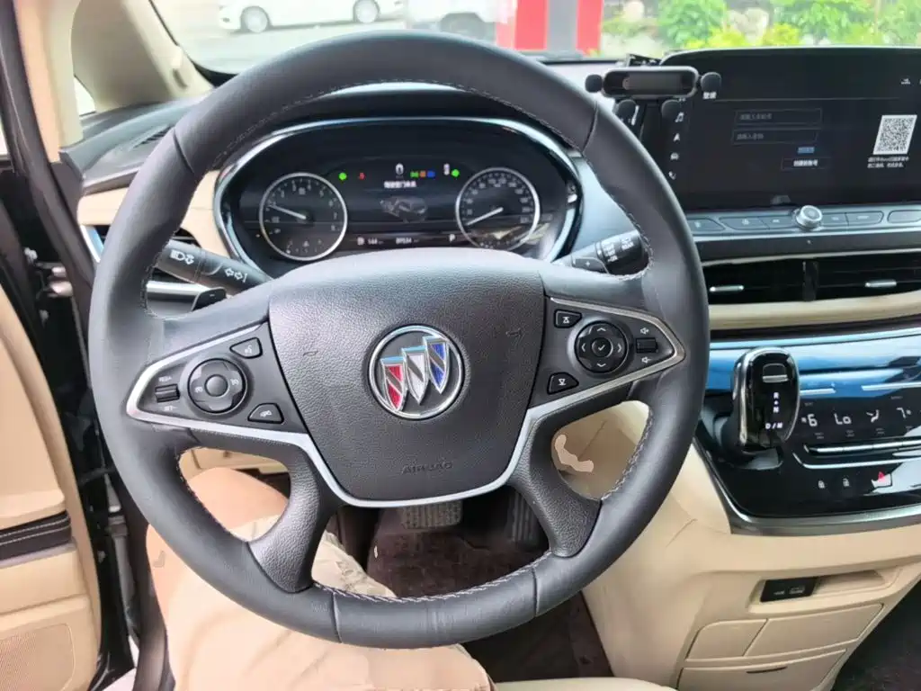 Фото 11 - Buick GL8