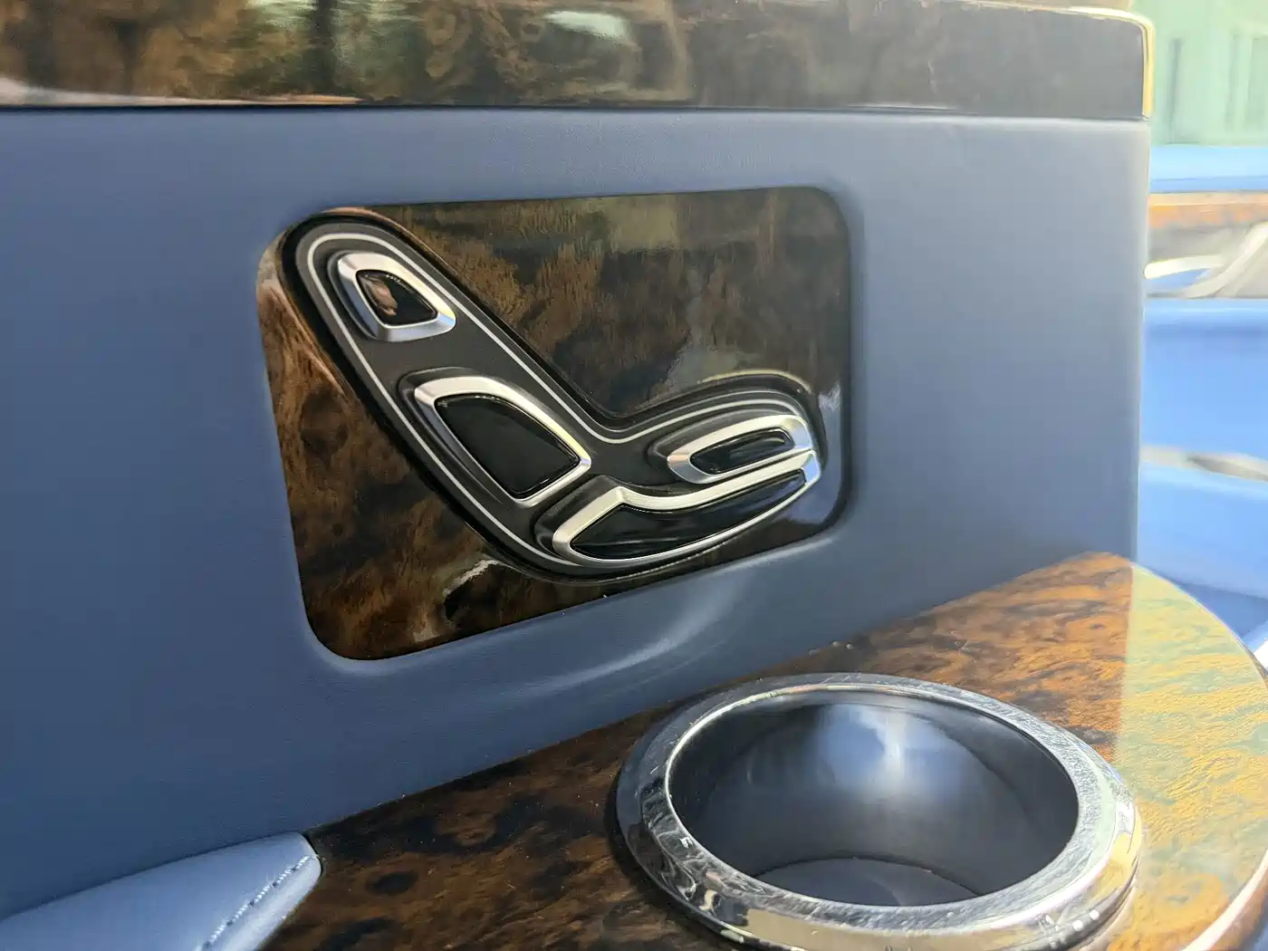 Cadillac Escalade 2020 2017 6.2L ESV Platinum Extended