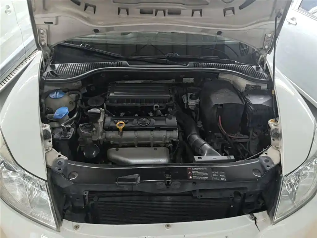 Škoda Octavia 2015 Classic 1.6L Automatic Elite Edition фото 20