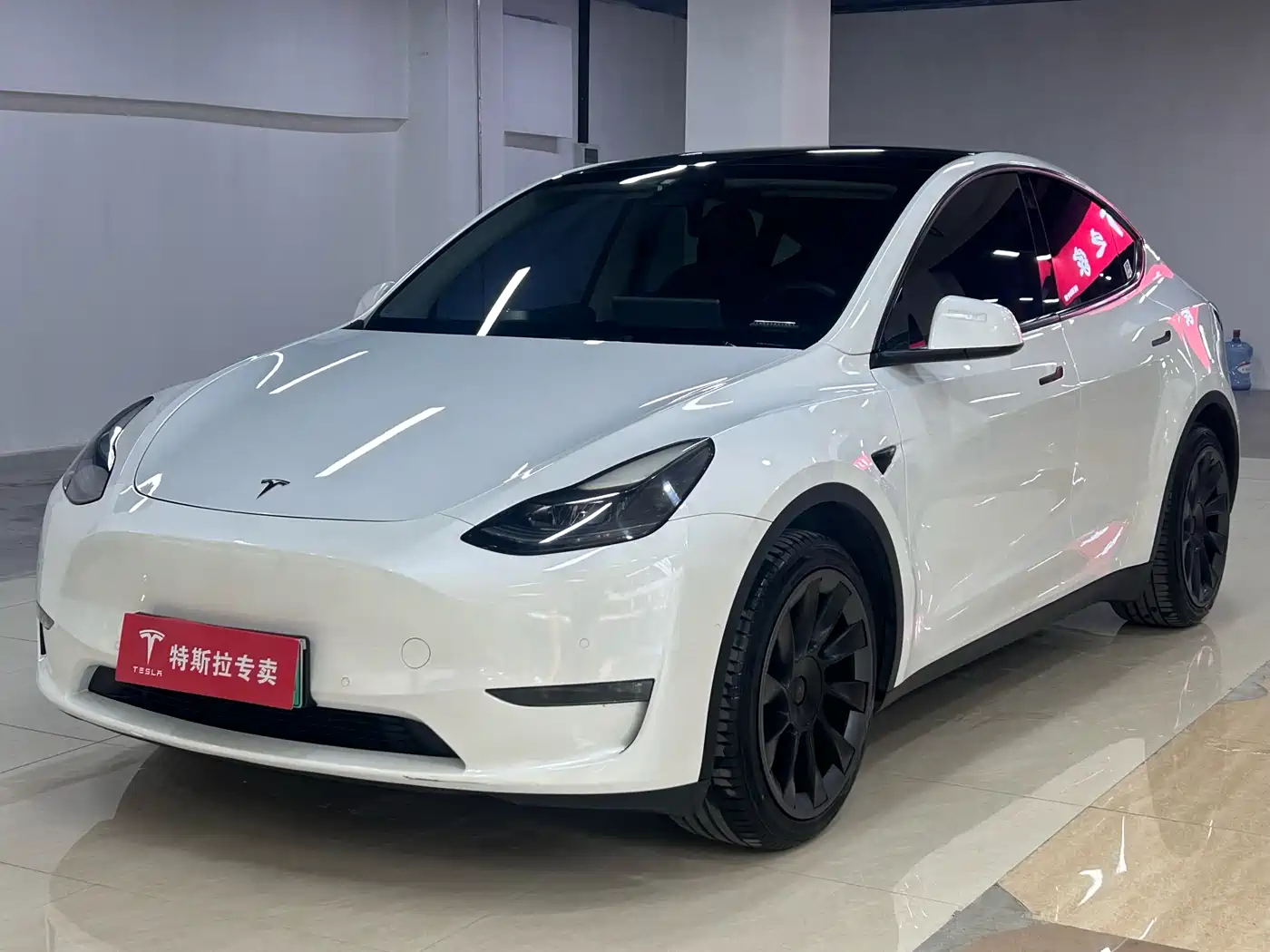 Tesla Model Y 2021