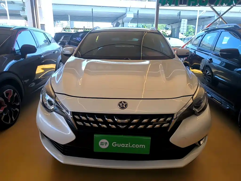 2018 Venucia T90