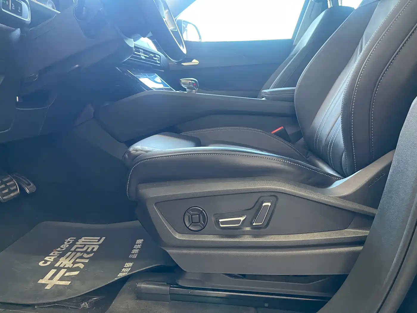 Audi Q6 2024 2024 40 TFSI quattro Cloud View Yulin Package 7-seater