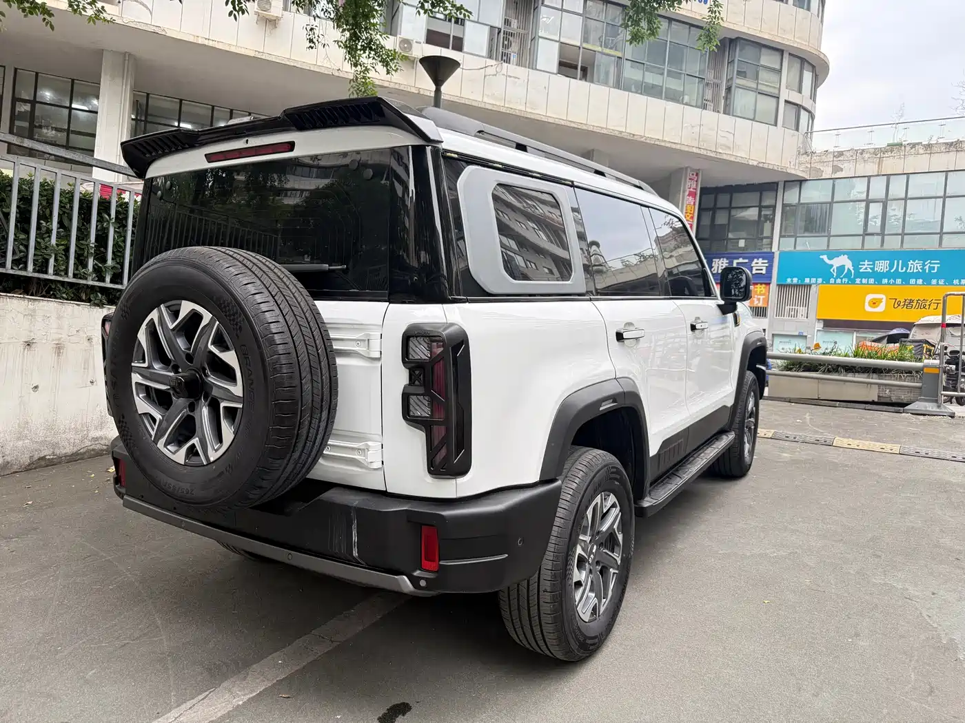 BAIC ORV Beijing Offroad BJ40 2024 2.0T New Urban Hunter Edition Knight фото 3