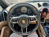 Фото 26 - Porsche Cayenne