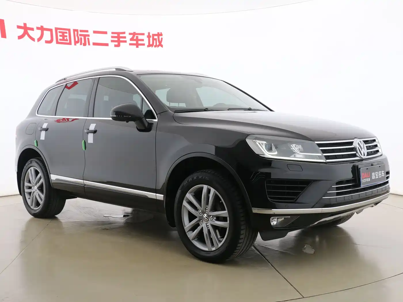 Volkswagen Touareg 2017 3.0TSI Explorer Edition фото 3
