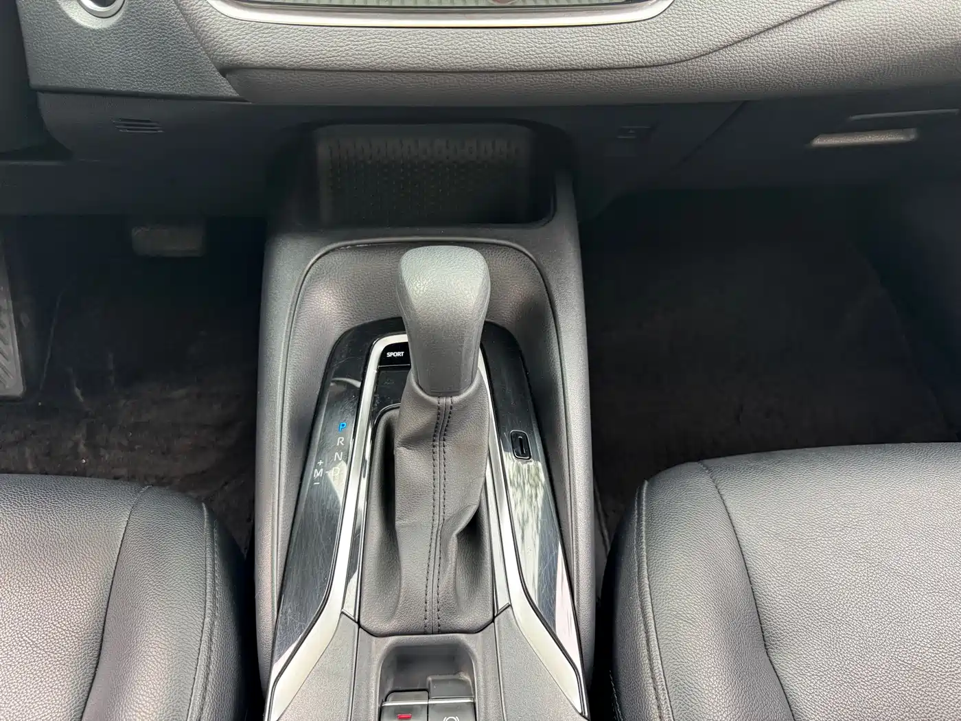 Toyota Levin 2019 185T CVT Luxury Edition China V фото 9