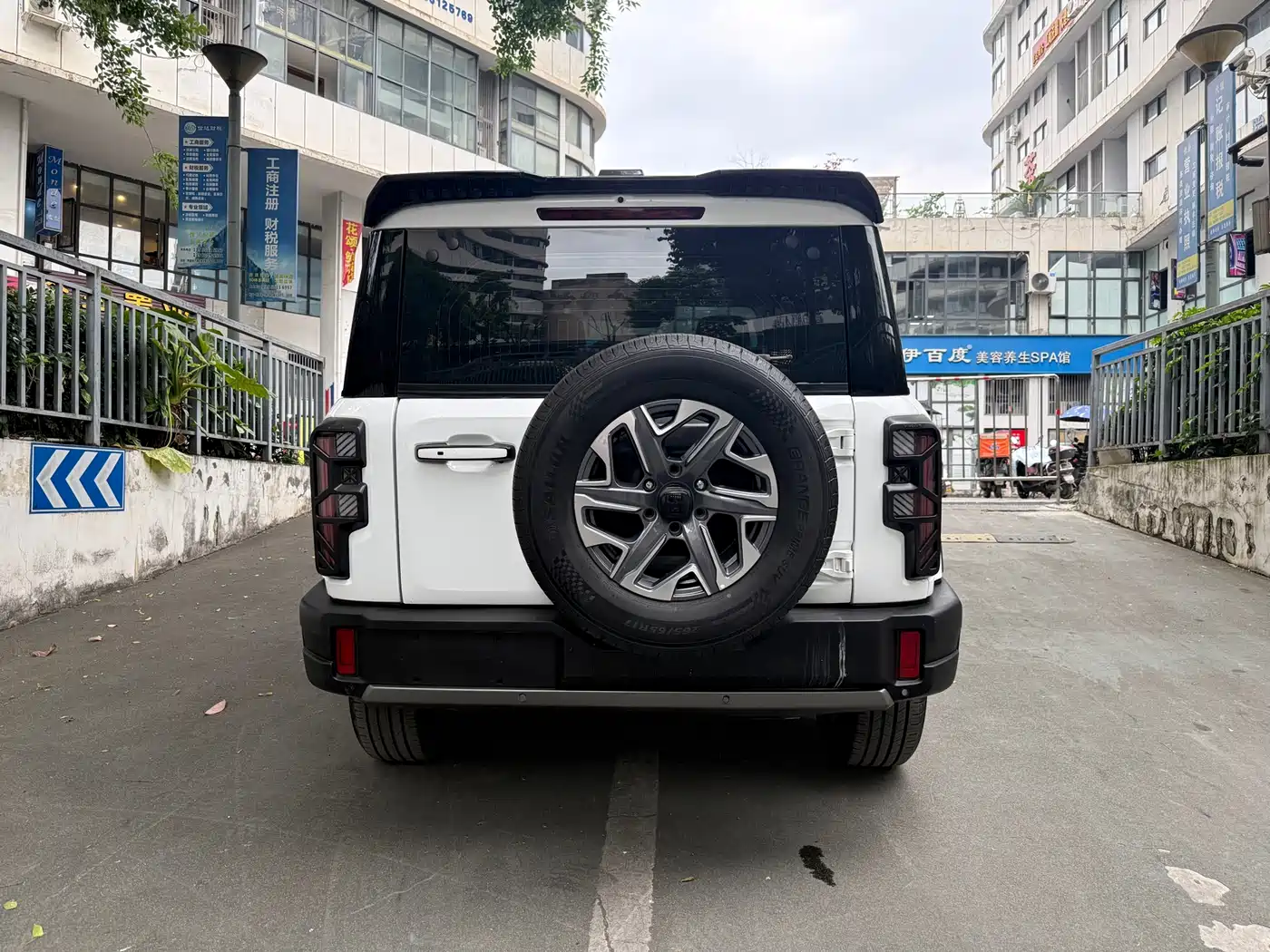 BAIC ORV Beijing Offroad BJ40 2024 2.0T New Urban Hunter Edition Knight фото 5