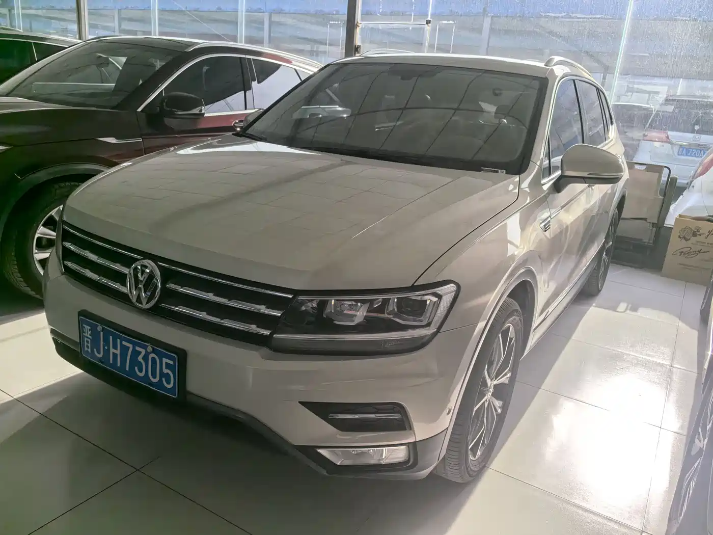 Volkswagen Tiguan L 2020 330TSI Auto 2WD Smart Luxury China VI фото 2