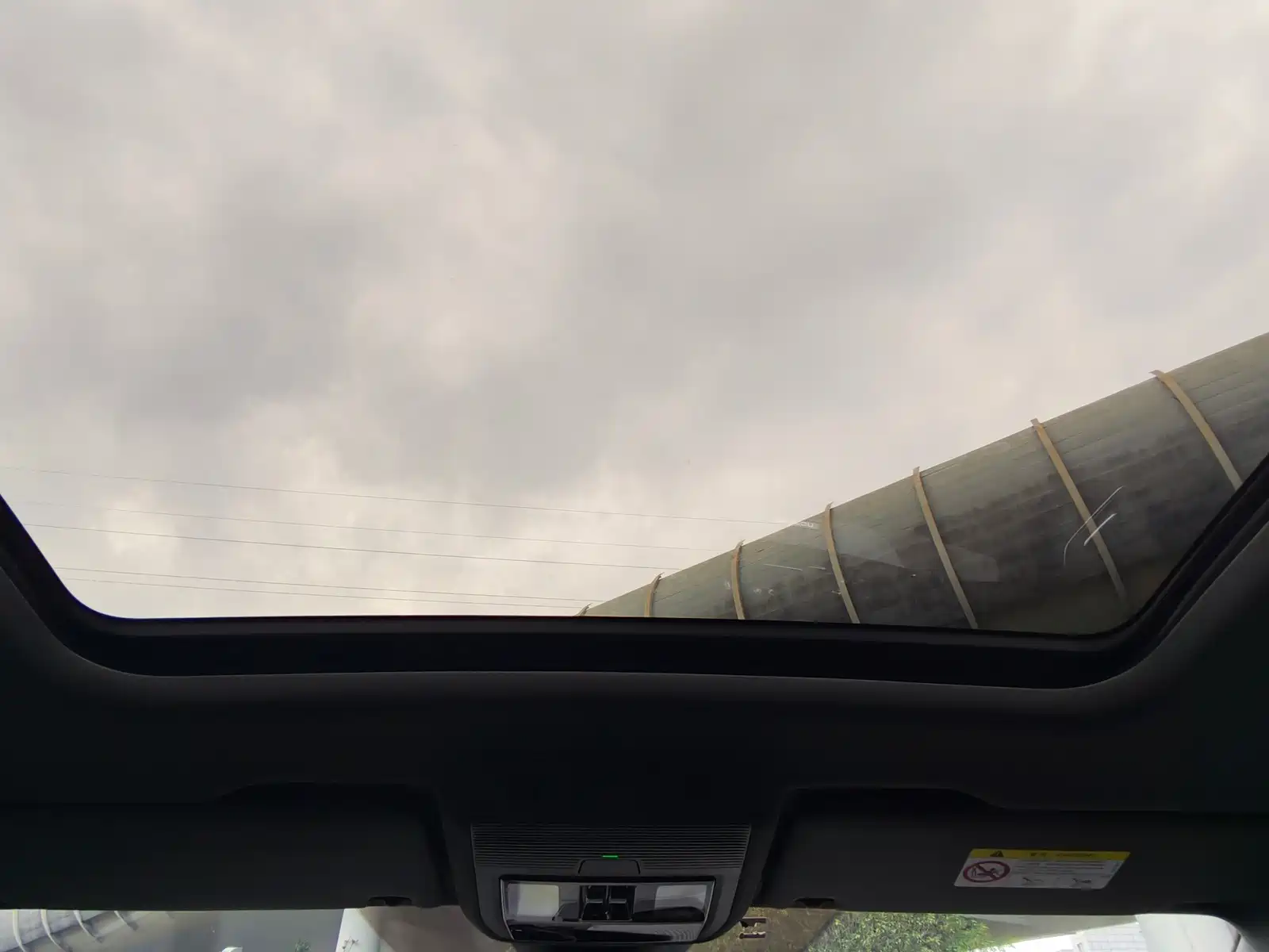 Photo 23 - Audi Q4 e-tron