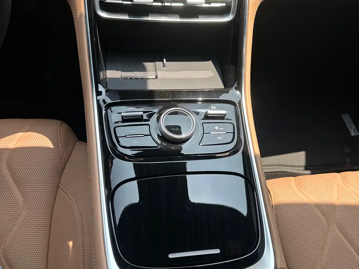 Geely Galaxy Galaxy A7 2025 EM-i фото 16