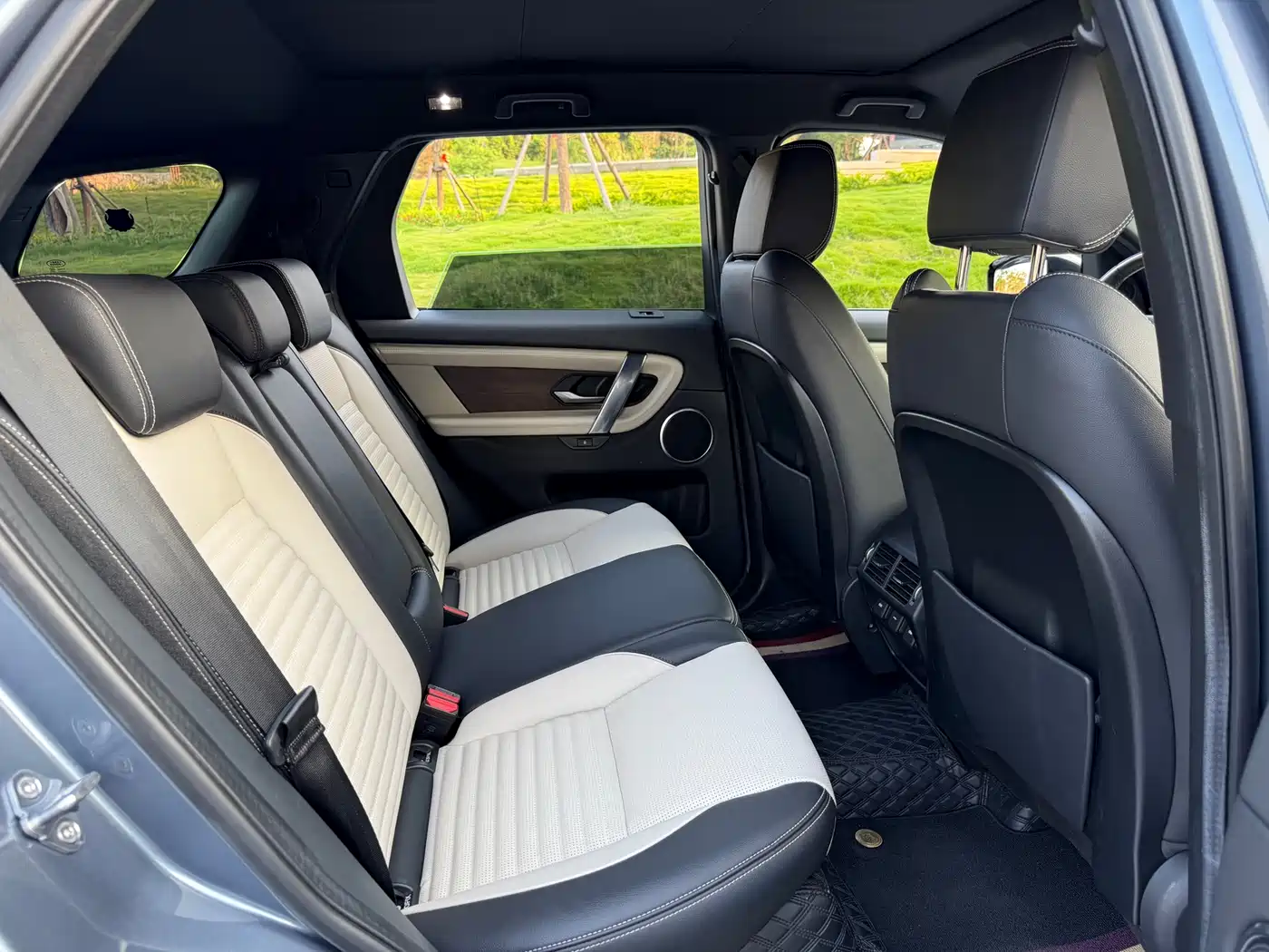 Land Rover Discovery Sport 2021 249PS R-Dynamic S Performance Edition фото 11