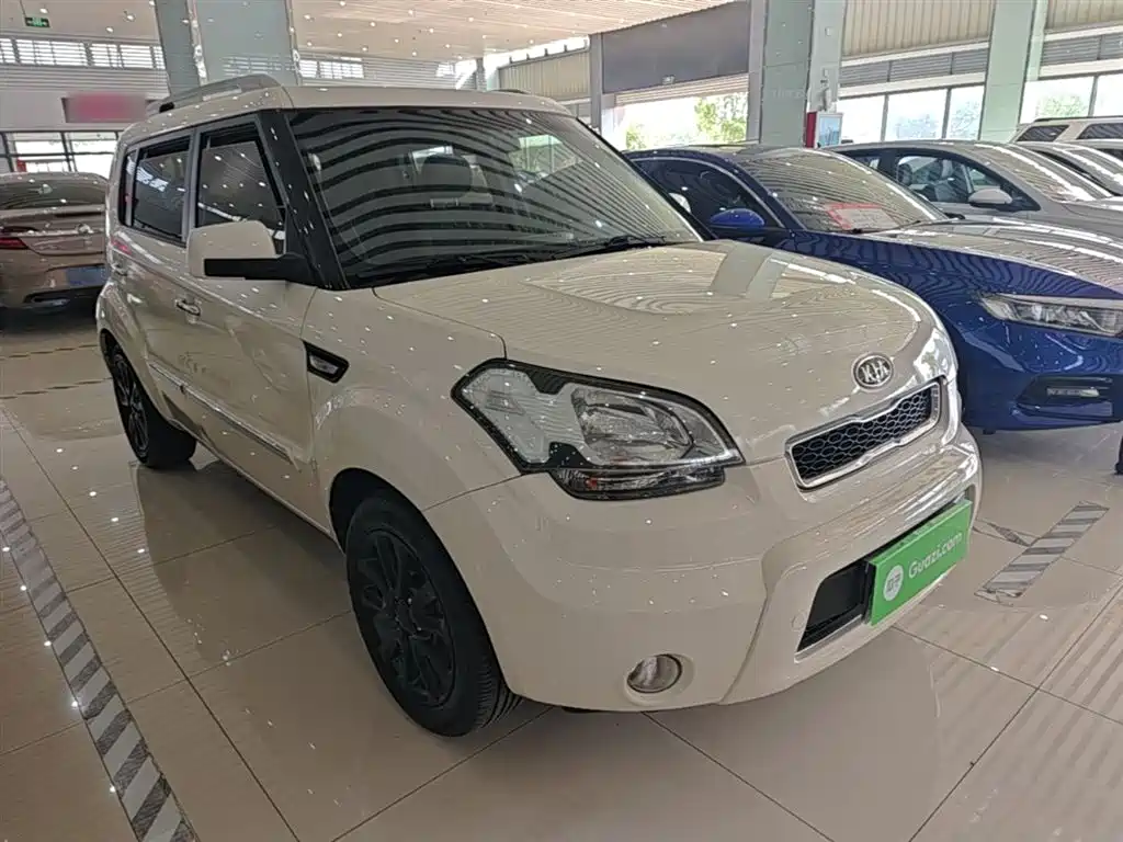 Kia Soul 2013 1.6L AT GL фото 4