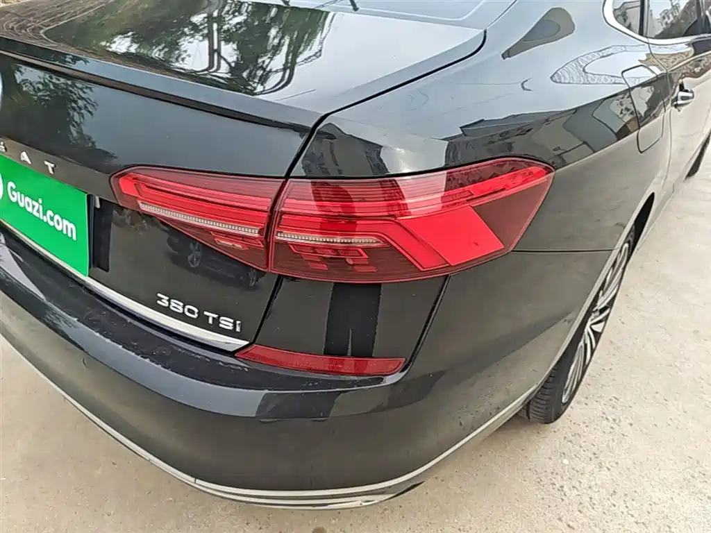 Volkswagen Passat 2019 Model 380TSI Luxury Edition China VI фото 8