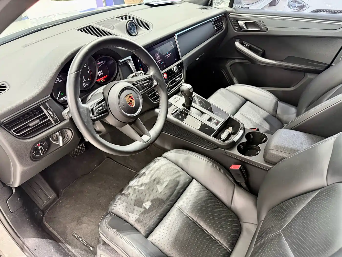 Porsche Macan 2024 Macan 2.0T фото 6