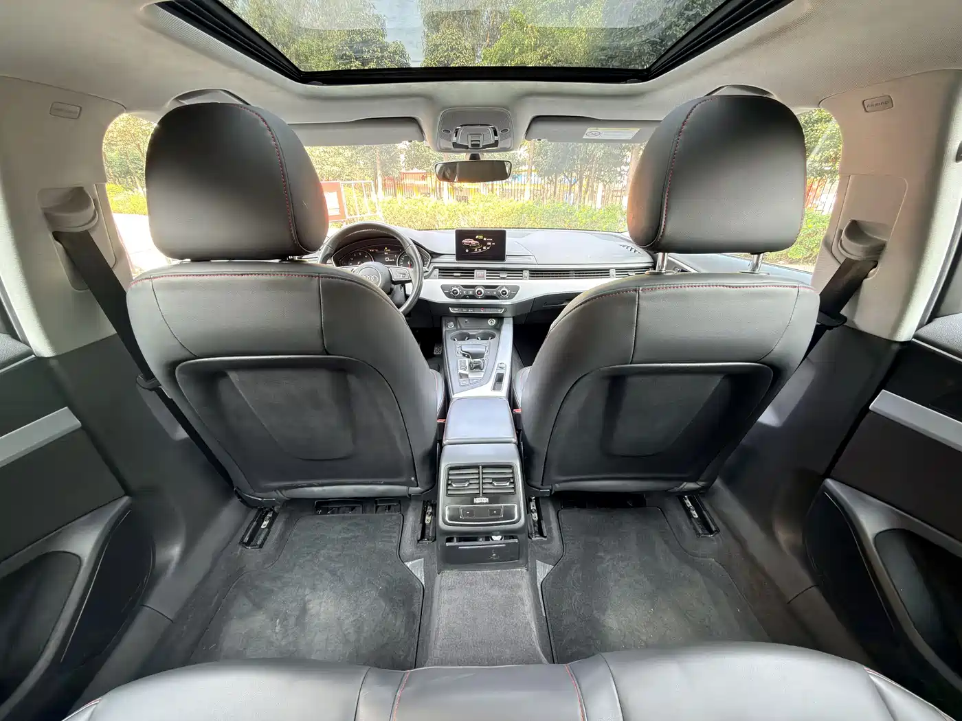 Audi A4L 2018 30th Anniversary 40 TFSI Progressive фото 16