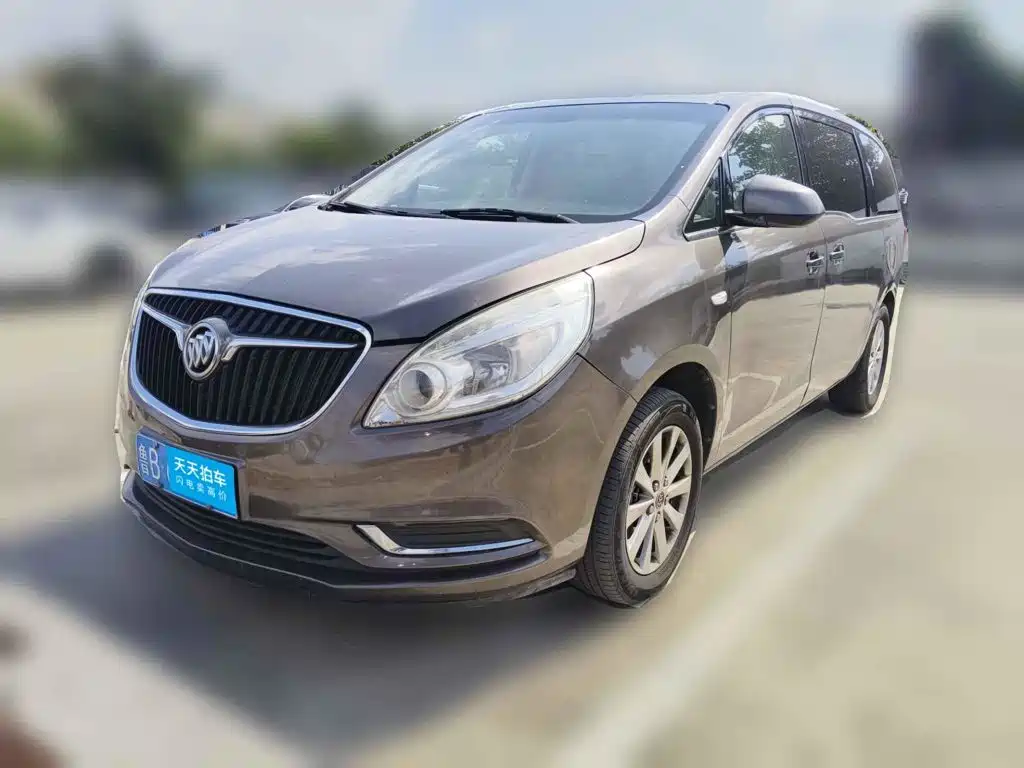 Photo 1 - Buick GL8