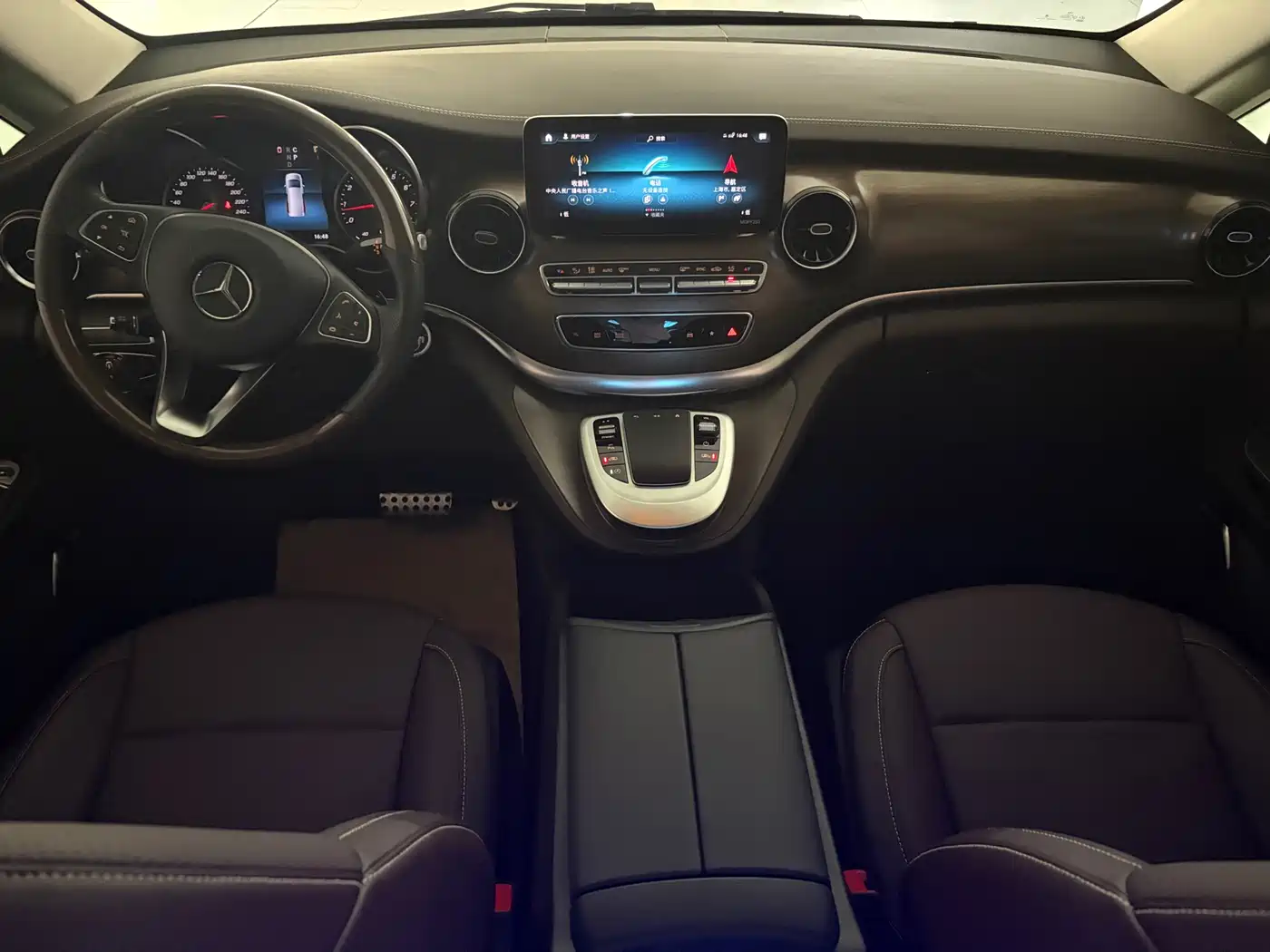 Mercedes-Benz V-Class 2021 V 260 L Long Wheelbase Luxury Edition фото 17