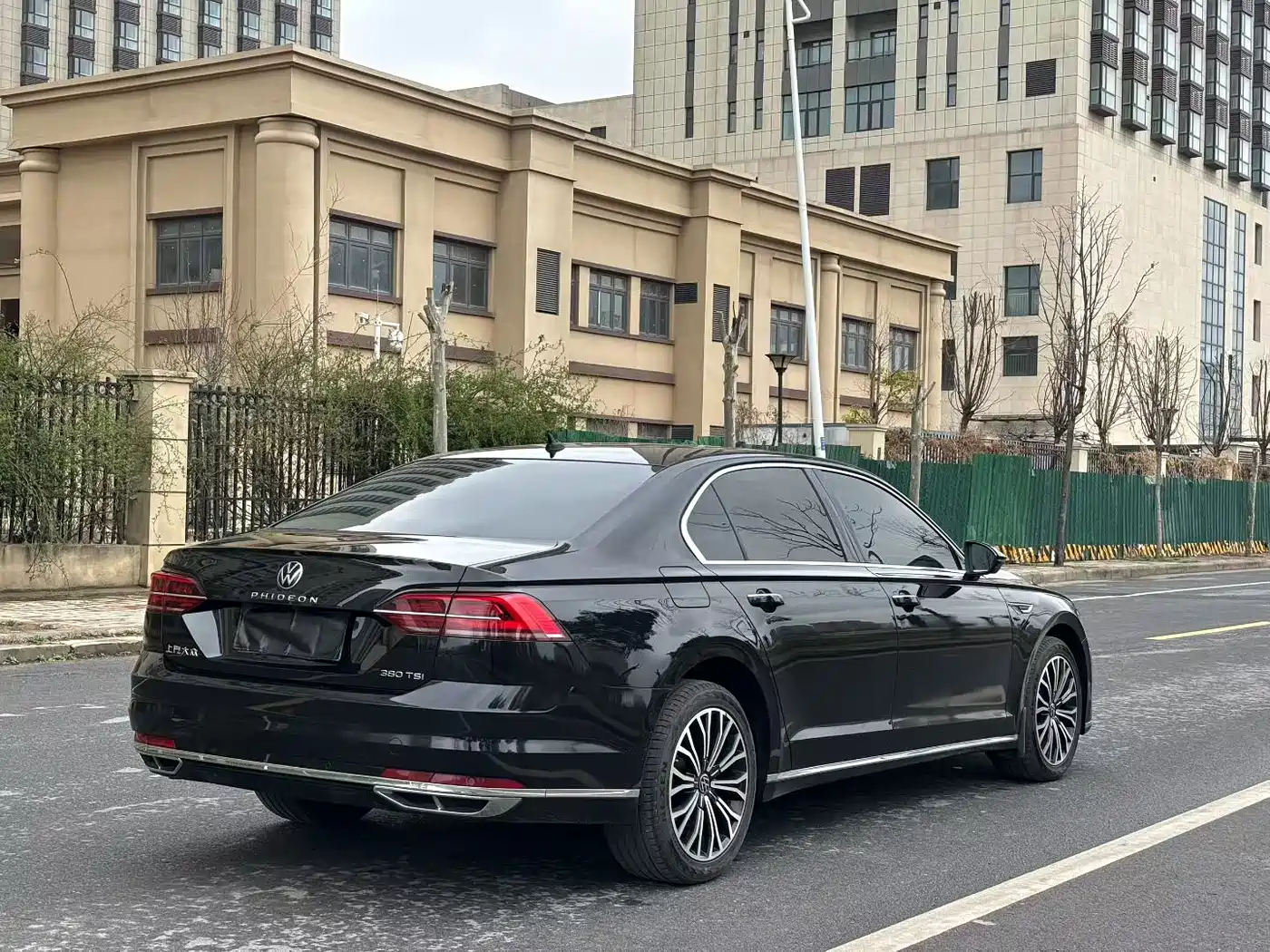 Volkswagen Phideon 2021 380TSI Luxury Edition фото 9