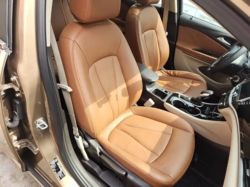 Photo 25 - Buick Verano