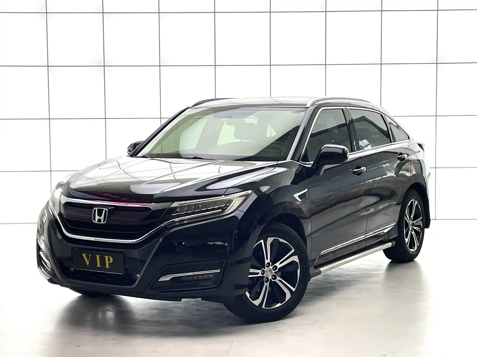 Фото 1 - Honda UR-V