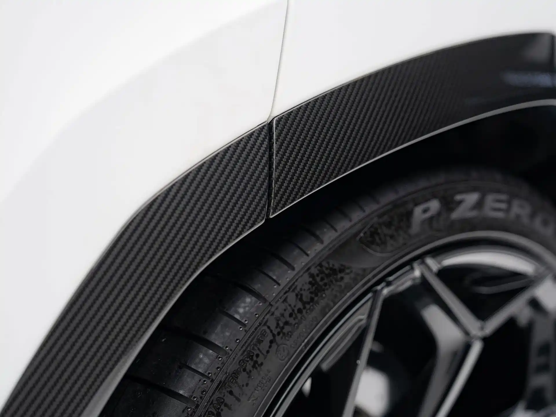 Фото 6 - Lamborghini Urus