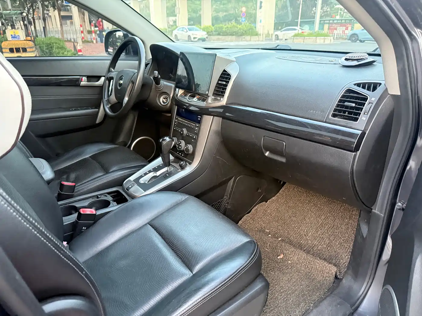 Chevrolet Captiva 2014 2.4L 2WD Urban 7-seater фото 9
