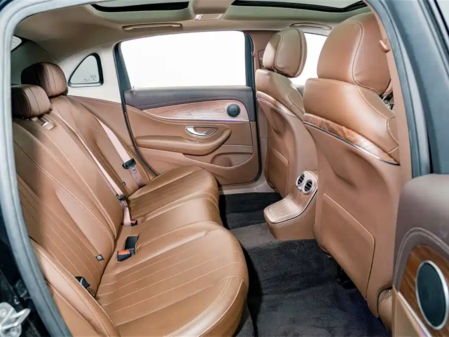 Mercedes-Benz E-Class New Energy 2022 Facelift E 350 e L Plug-in Hybrid Sedan фото 21