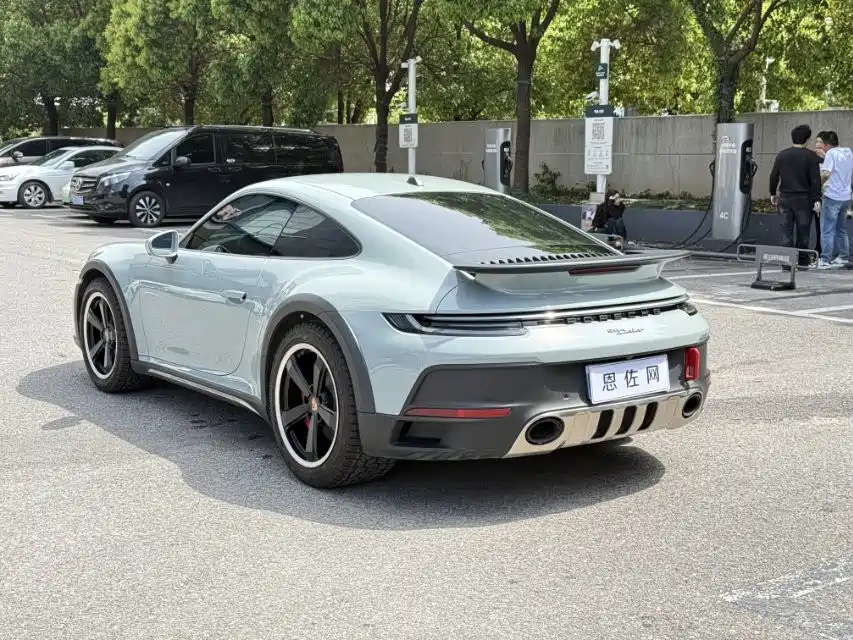 Porsche 911 2023 Dakar 3.0T фото 15