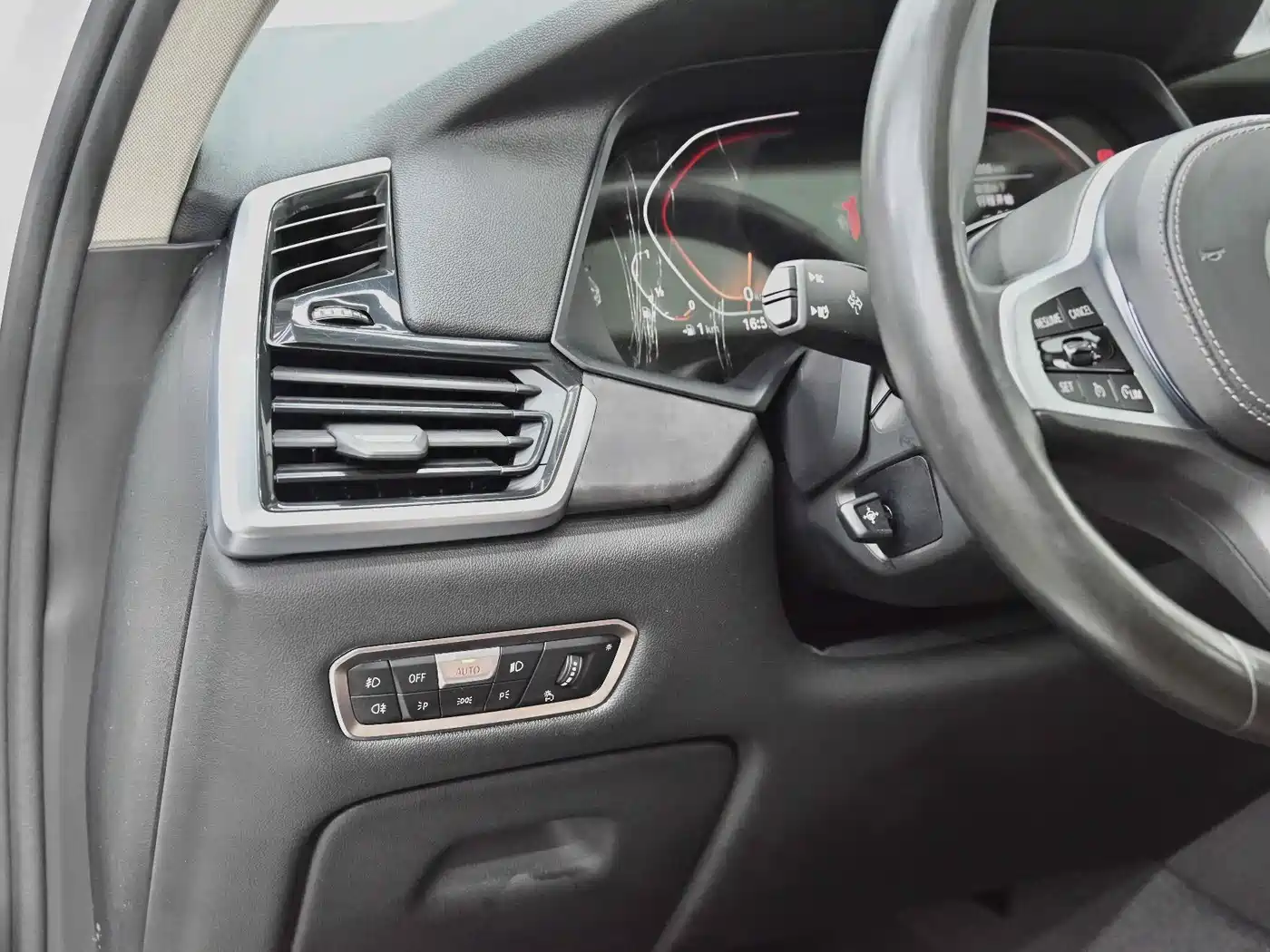 BMW X5 (Import) 2019 xDrive40i M Sport Package фото 7