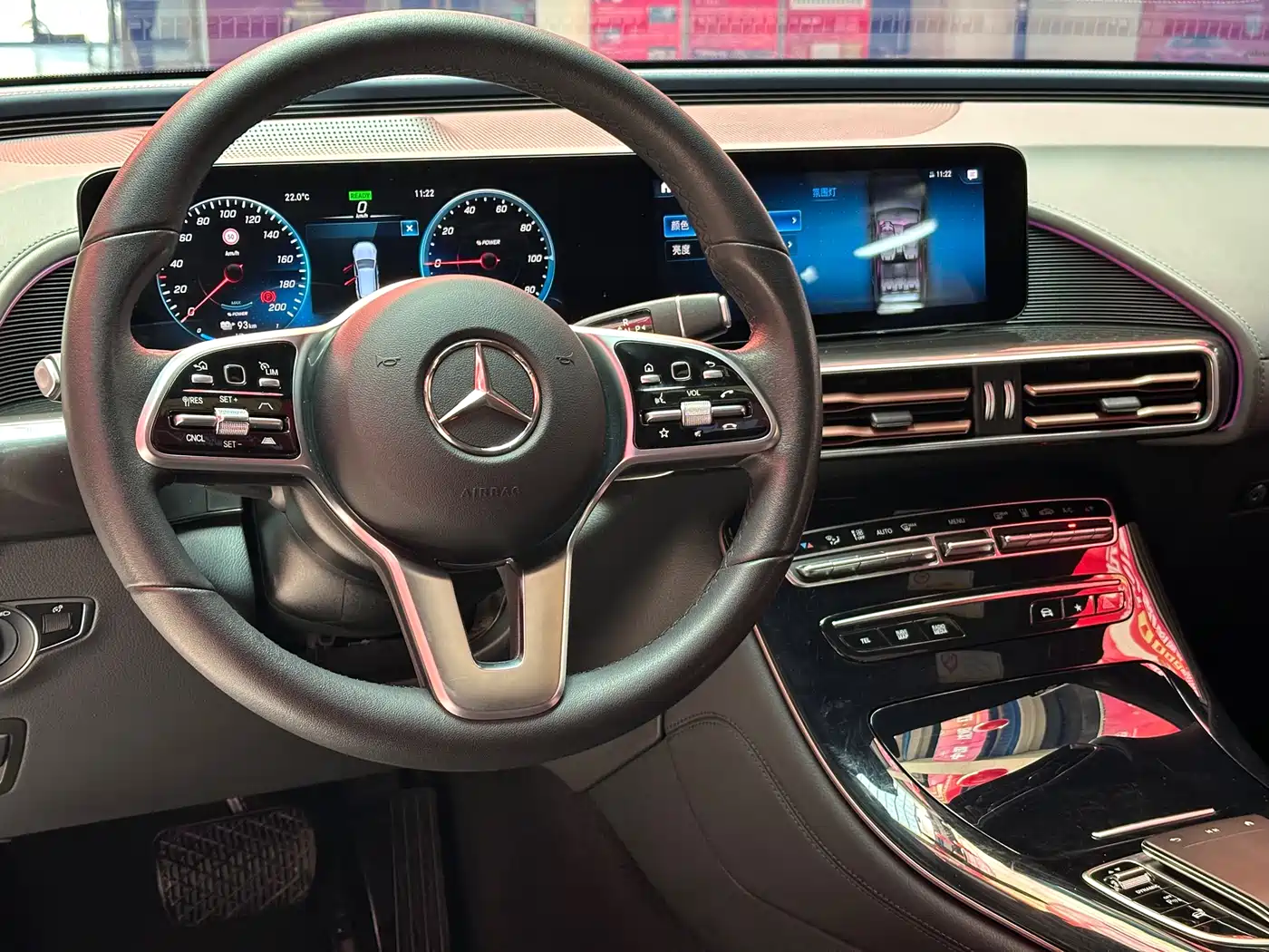 MERCEDES-BENZ EQC