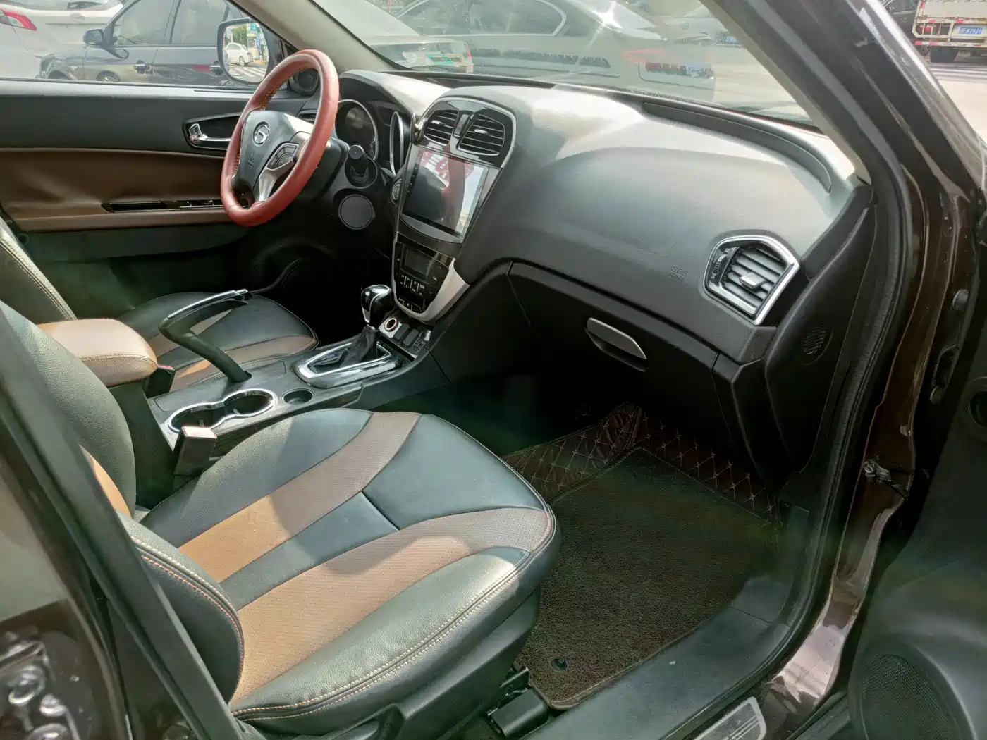 GAC Trumpchi Trumpchi GS5 Super 2015 1.8T Automatic 2WD Elite фото 9