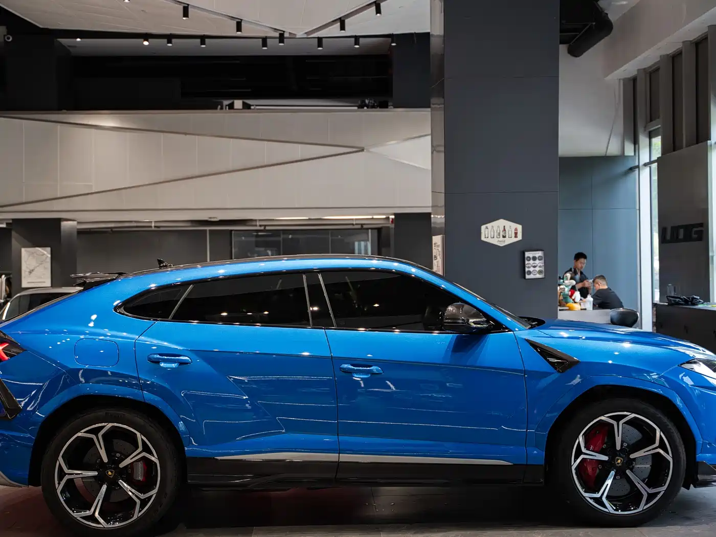 Lamborghini Urus 2021 4.0T V8 фото 4
