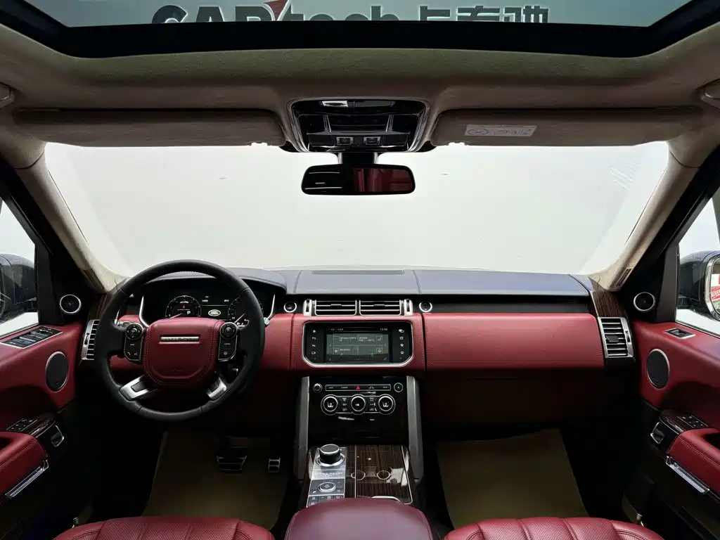 Photo 36 - Land Rover Range Rover