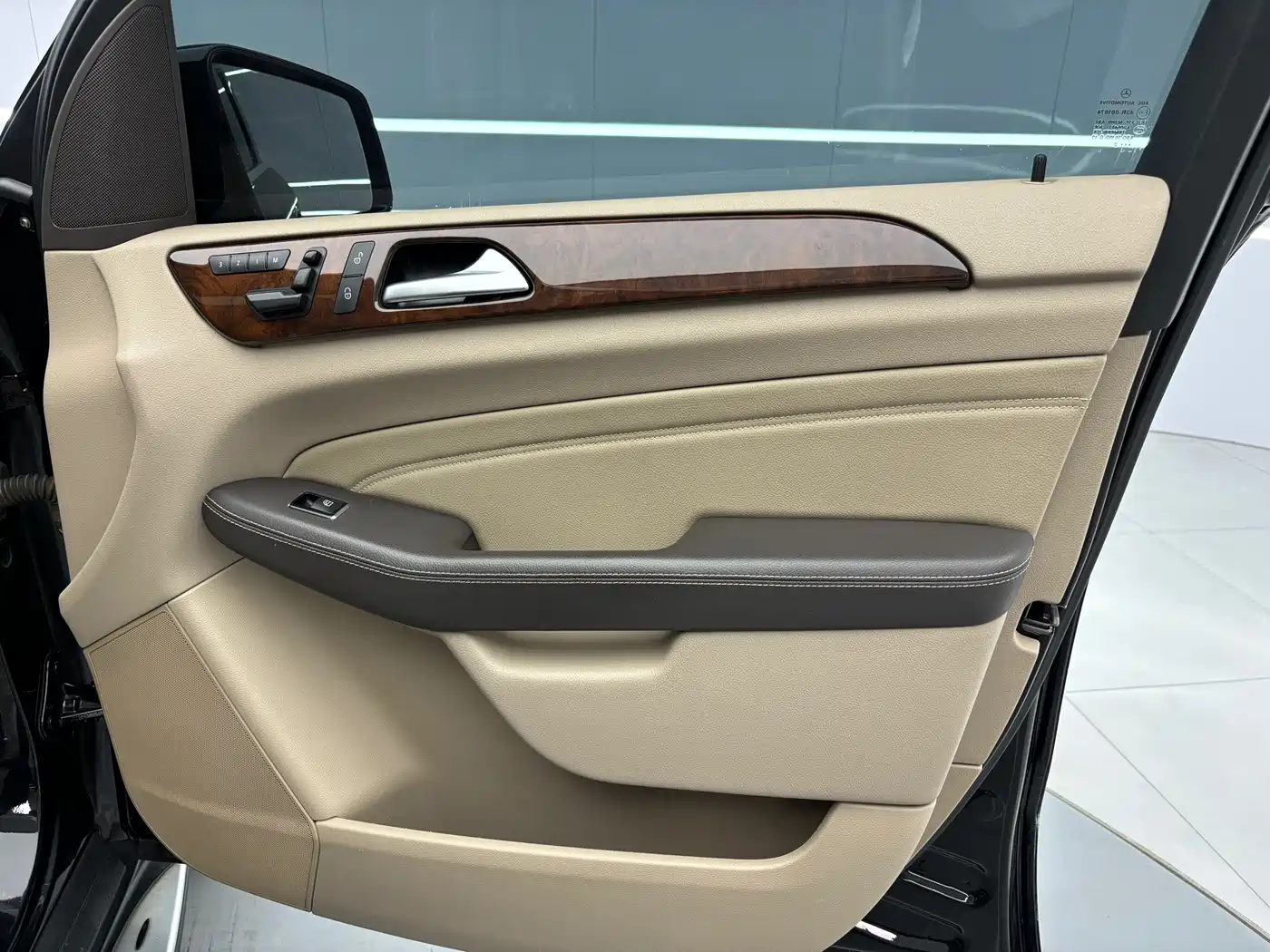 Mercedes-Benz M-Class 2012 Model ML 350 Luxury фото 15