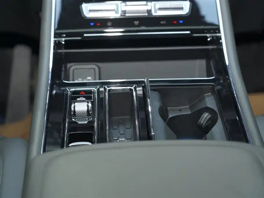 Lincoln Aviator 2024 2024 3.0T V6 AWD Elegance 6-Seater