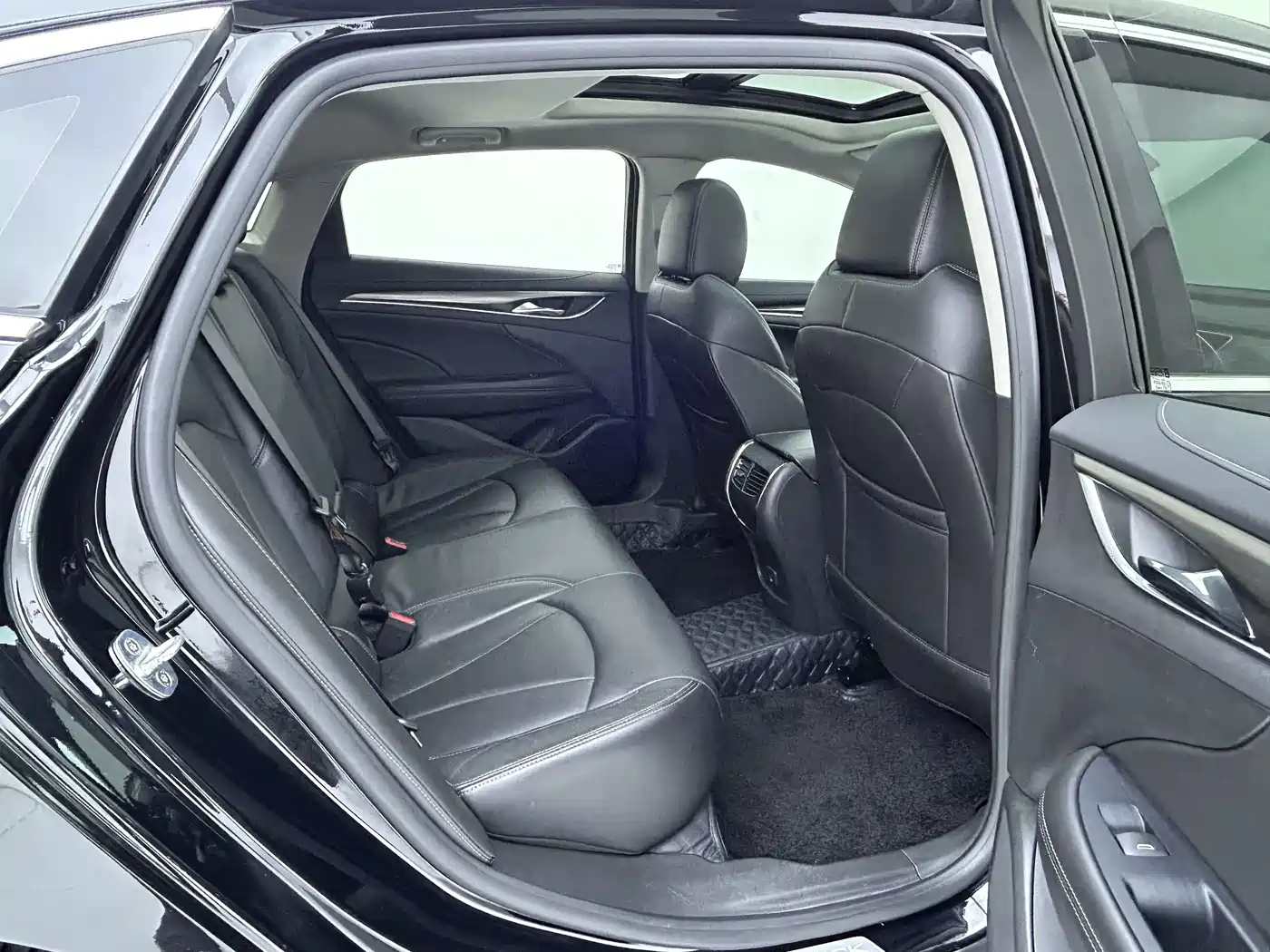 Buick LaCrosse 2022 652T Luxury фото 11